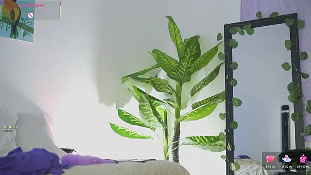 EmmaSanzz  online show from 02.20.26