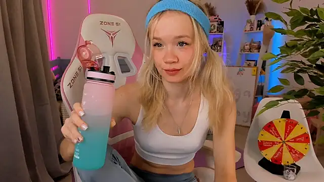 Lily Young online show from 11.19.25