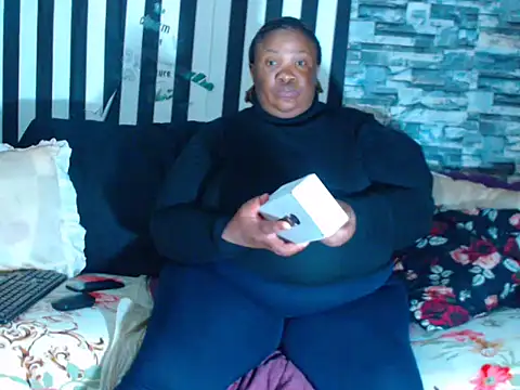 BigHotMatureXx online show from 12.13.25