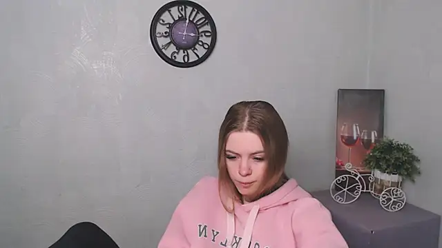 AliceFlirtt  online show from 03.04.25