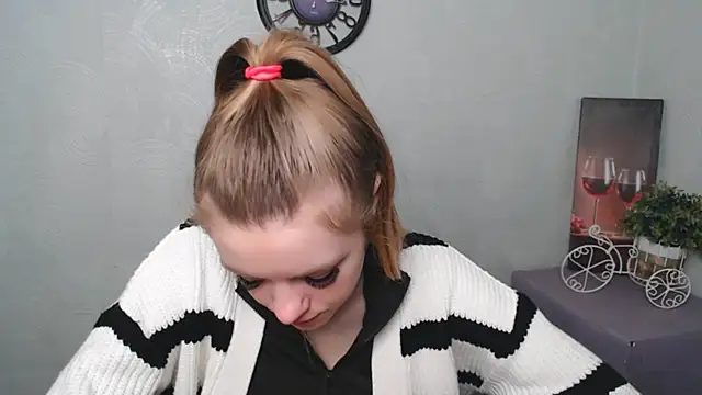 AliceFlirtt  online show from 03.06.25