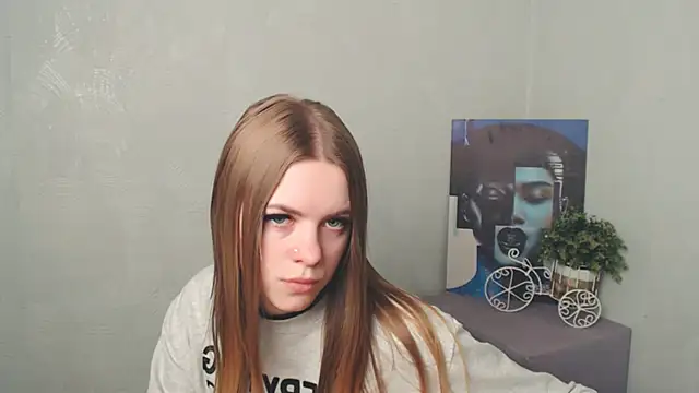 AliceFlirtt  online show from 03.19.25