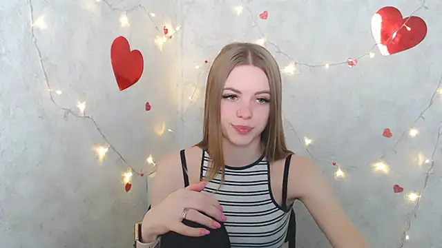 AliceFlirtt  online show from 03.21.25