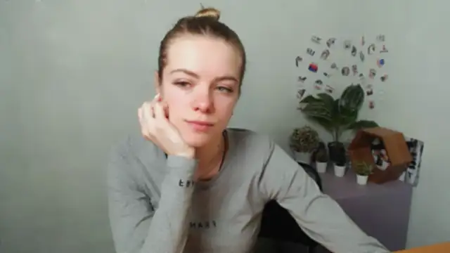 AliceFlirtt  online show from 12.17.25