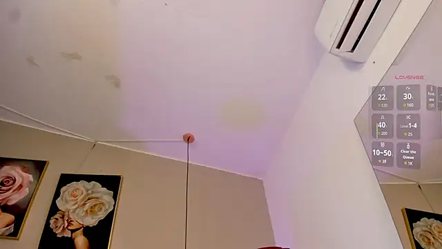 Emma Thompsson online show from 03.08.26