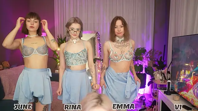 your favoritegirls online show from 10.12.25