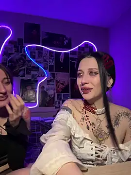 Dooubletroublee online show from 02.10.26