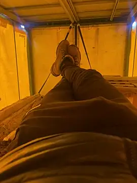 Snapshot of cussy007 chatting on 11.24.25 cussy007 online show from 11.24.25