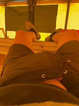 Snapshot of cussy007 chatting on 04.17.26 cussy007 online show from 04.17.26