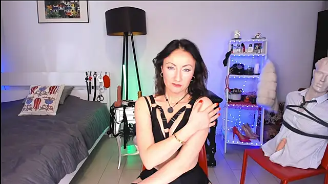 Snapshot of MissAliciaFD chatting on 02.10.25 MissAliciaFD online show from 02.10.25