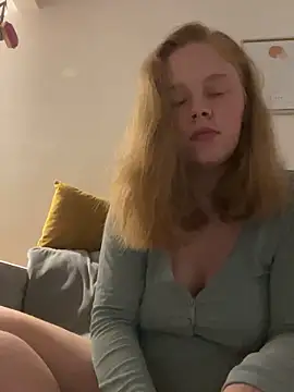 daddyscumprincess online show from 10.31.25