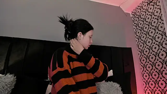 Adeelinee online show from 06.11.26
