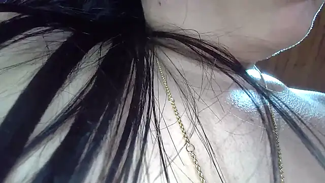 white sexy  online show from 01.22.25