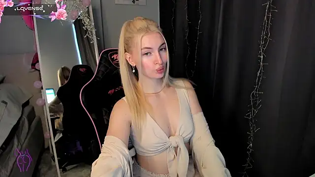 Kimmy powell online show from 05.05.26
