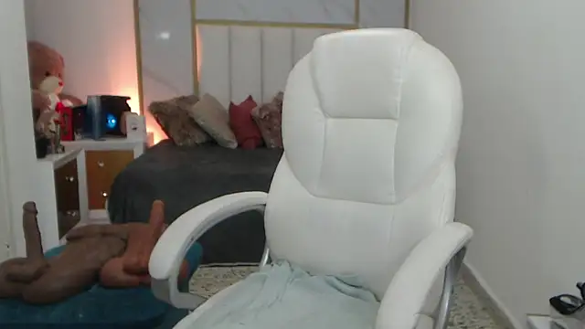 annita cooper  online show from 02.26.25