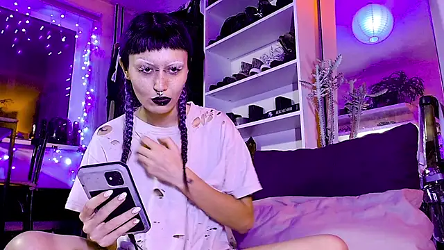 god x girl online show from 12.21.24