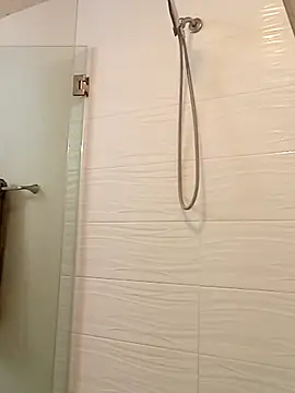 Snapshot of El_Gizmo chatting on 03.09.25 El Gizmo online show from 03.09.25