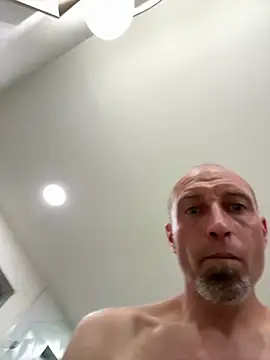 Snapshot of El_Gizmo chatting on 09.11.25 El Gizmo online show from 09.11.25