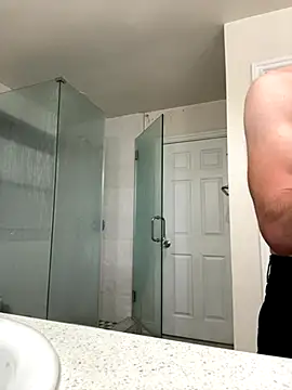 Snapshot of El_Gizmo chatting on 09.15.25 El Gizmo online show from 09.15.25