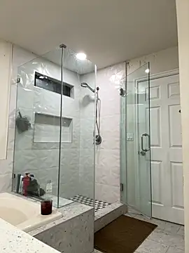 Snapshot of El_Gizmo chatting on 09.17.25 El Gizmo online show from 09.17.25