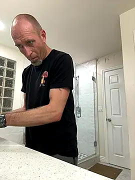 Snapshot of El_Gizmo chatting on 11.03.25 El Gizmo online show from 11.03.25