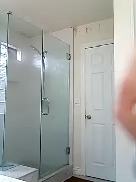 Snapshot of El_Gizmo chatting on 11.03.25 El Gizmo online show from 11.03.25