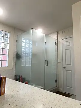 Snapshot of El_Gizmo chatting on 11.07.25 El Gizmo online show from 11.07.25