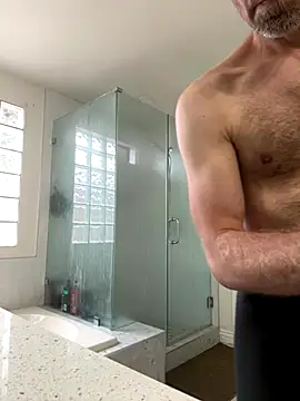 Snapshot of El_Gizmo chatting on 11.13.25 El Gizmo online show from 11.13.25