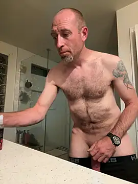 Snapshot of El_Gizmo chatting on 11.22.25 El Gizmo online show from 11.22.25