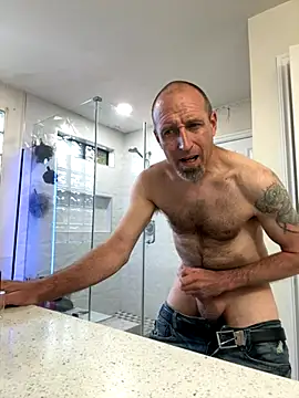 Snapshot of El_Gizmo chatting on 12.05.25 El Gizmo online show from 12.05.25