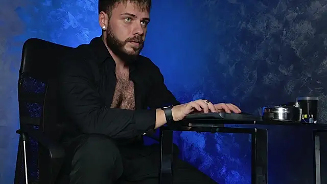 juliusmasters online show from 12.16.25