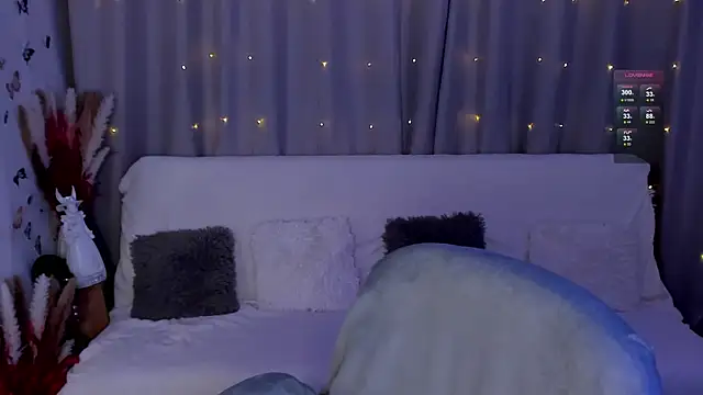 LisaMooore online show from 01.08.25