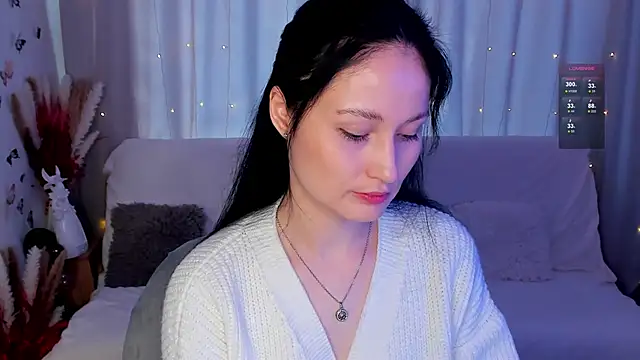 LisaMooore online show from 01.11.25