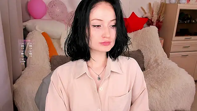 LisaMooore online show from 04.22.26