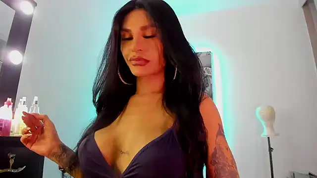  juliana star  online show from 03.15.25