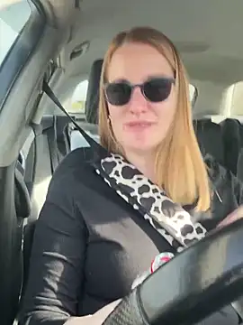 notlikeothergirlsEW12 online show from 03.03.25