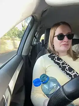 notlikeothergirlsEW12 online show from 03.04.25