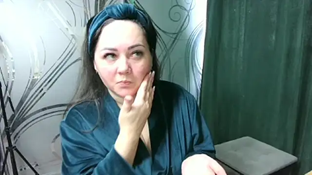 Snapshot of JuliaMorganss chatting on 02.11.26 JuliaMorganss online show from 02.11.26