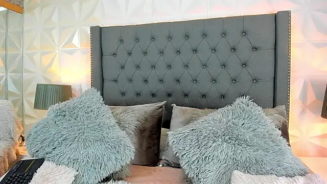 sarah salis  online show from 01.13.25