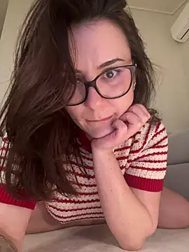 Its Jade online show from 04.20.26