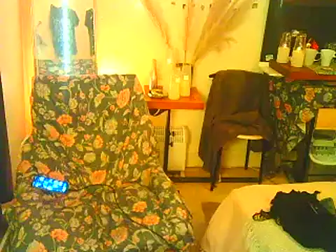 Snapshot of DaddyQuimHot chatting on 12.10.24 DaddyQuimHot online show from 12.10.24