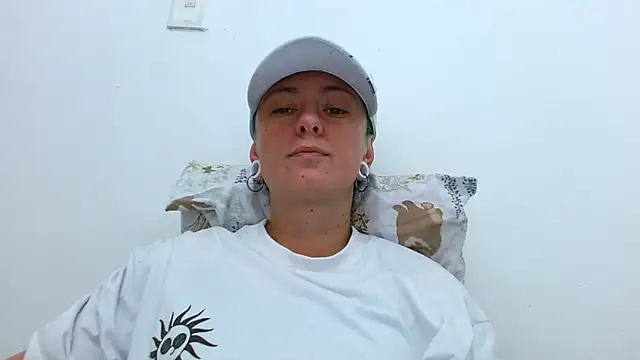 tomboyblue online show from 02.10.26
