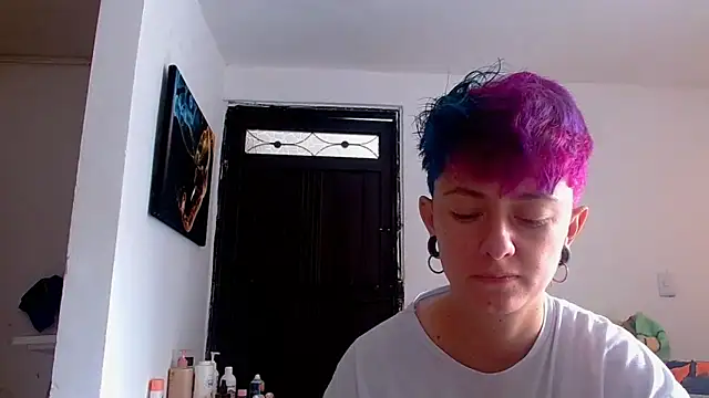 Snapshot of tomboyblue chatting on 05.19.26 tomboyblue online show from 05.19.26