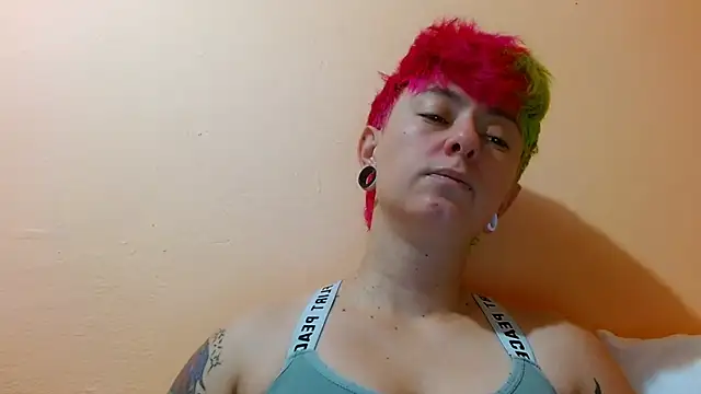 Snapshot of tomboyblue chatting on 07.28.26 tomboyblue online show from 07.28.26
