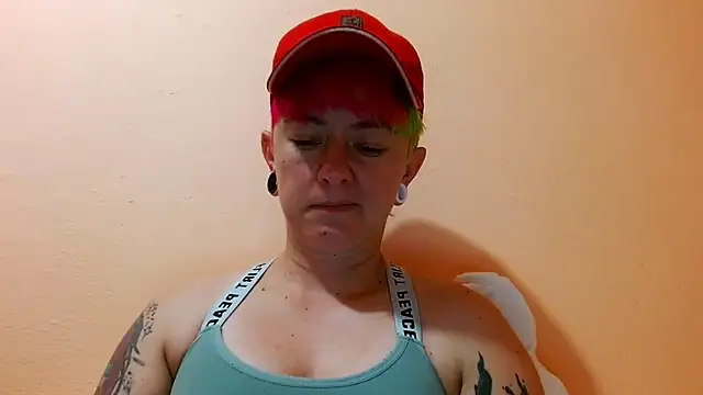 Snapshot of tomboyblue chatting on 07.29.26 tomboyblue online show from 07.29.26