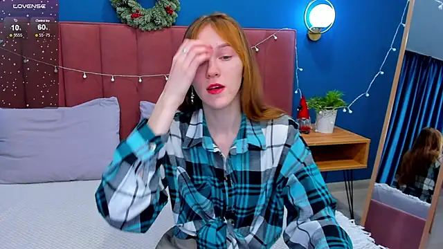 Snapshot of VanillaKelly chatting on 12.30.24 VanillaKelly online show from 12.30.24