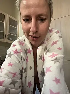 MariaValentine online show from 07.11.26