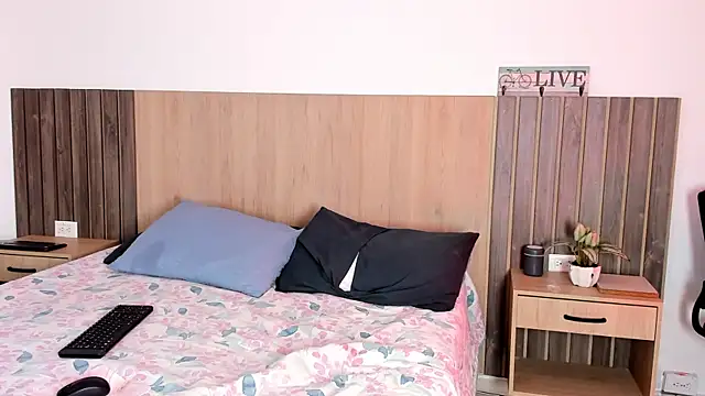 rebeca cortez  online show from 11.11.25