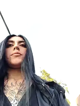 Snapshot of Mazikeen-- chatting on 11.07.25 Mazikeen-- online show from 11.07.25