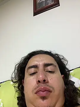 Snapshot of DanielGomez9 chatting on 03.17.26 DanielGomez9 online show from 03.17.26